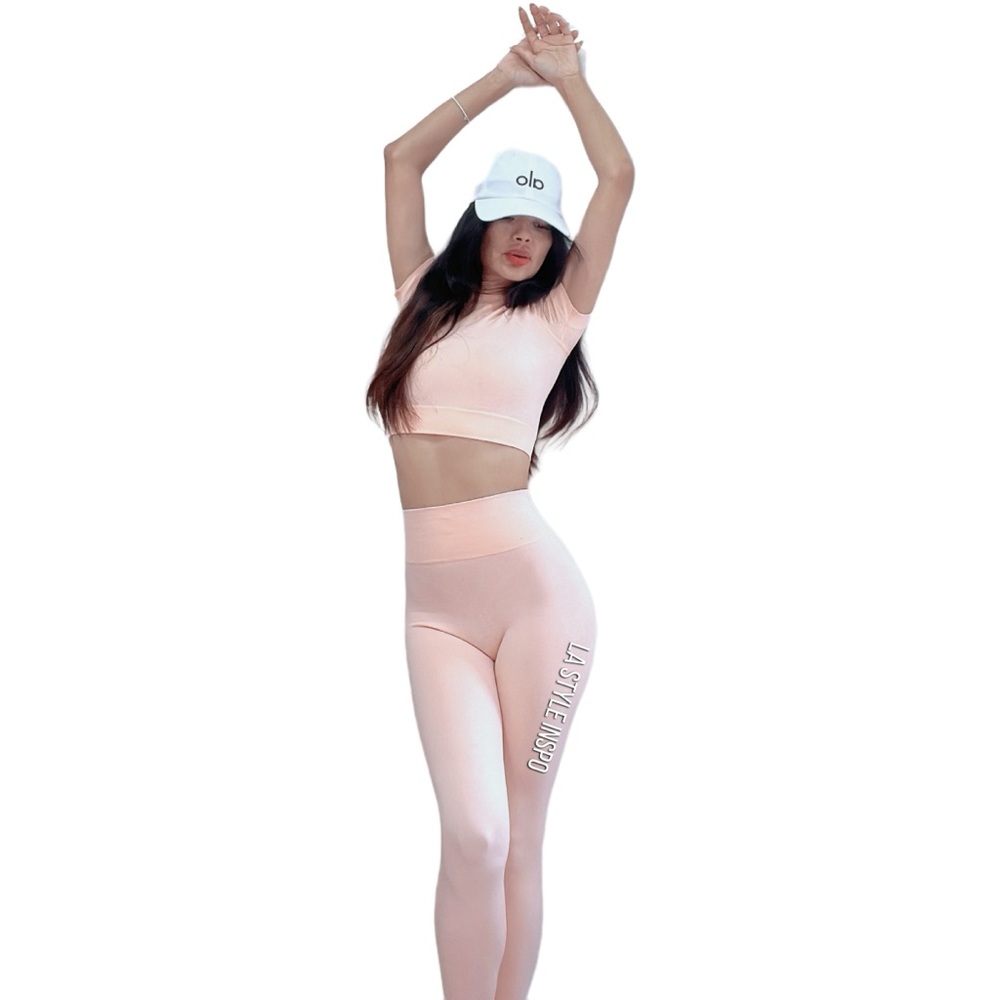 Seamless Yoga Sport Set 2PCS Full Leggings & Top Color in Peachy Orange, Size S
